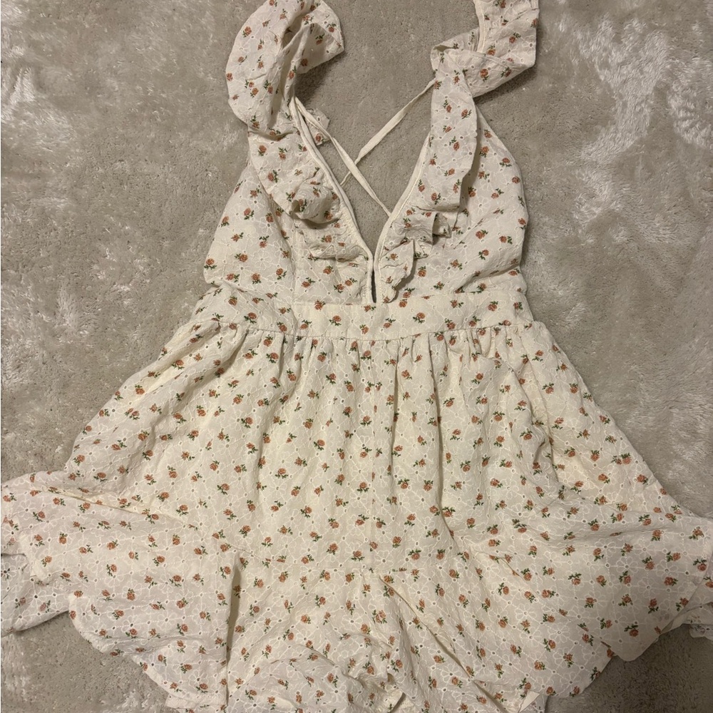 NWT floral ruffled romper/mini dress